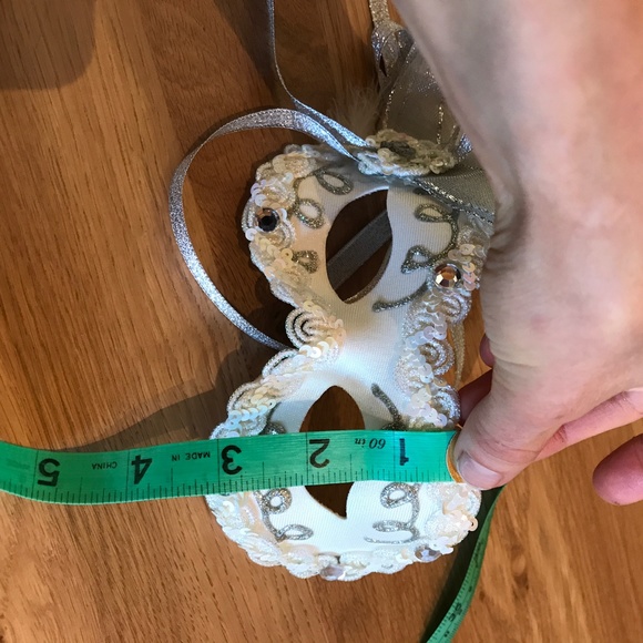 Carnival MASQUERADE Mask 🎭 Halloween Costume - Picture 9 of 9